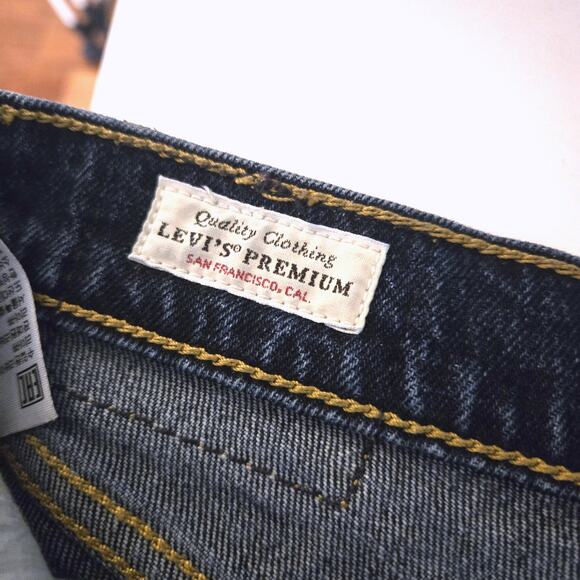 Levi's Premium 70s High Slim Straight Jeans Dark Wash W27 L29 - Picture 9 of 11